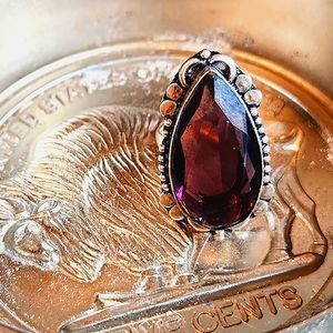 S-71/2 Pretty,Purple,Faceted,Faux Amethyst Ring.925 Sterling Slv Plated Setting.